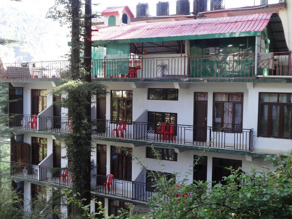 Hotel Kumar Residency Дармсала Экстерьер фото