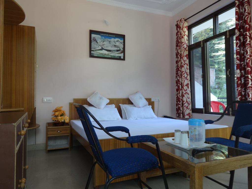 Hotel Kumar Residency Дармсала Номер фото