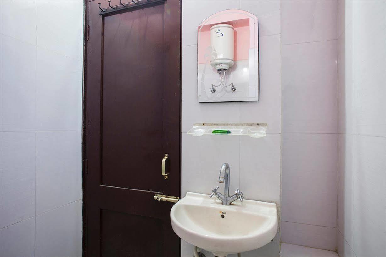 Hotel Kumar Residency Дармсала Экстерьер фото